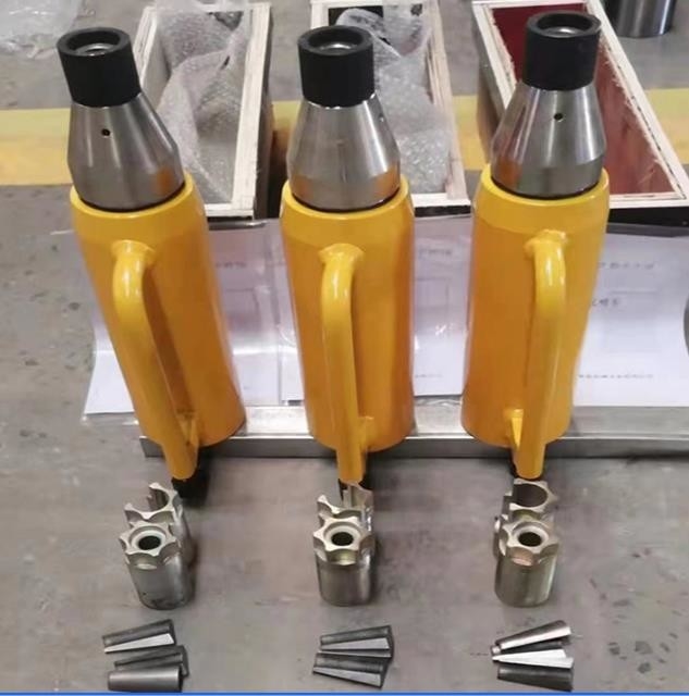 Prestressed Bridge Erecting Machine 257KN Hydraulic Monostrand Post Tensioning Jack